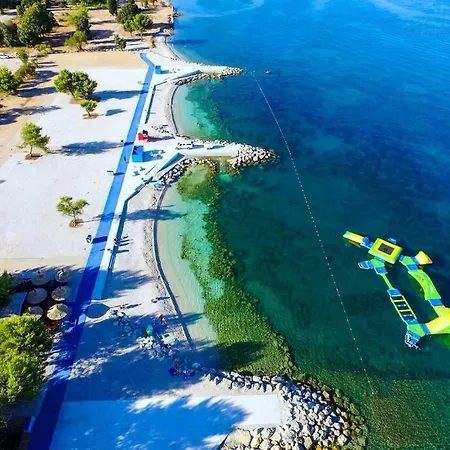 Lovely With Two Terraces***